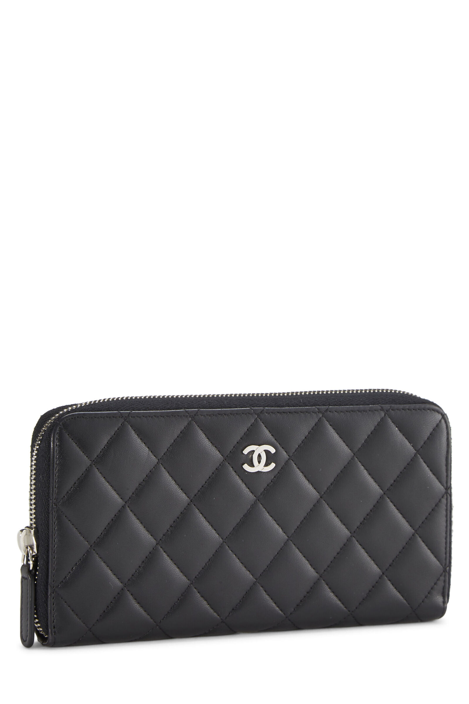 CHANEL BLACK QUILTED LAMBSKIN ZIP WALLET