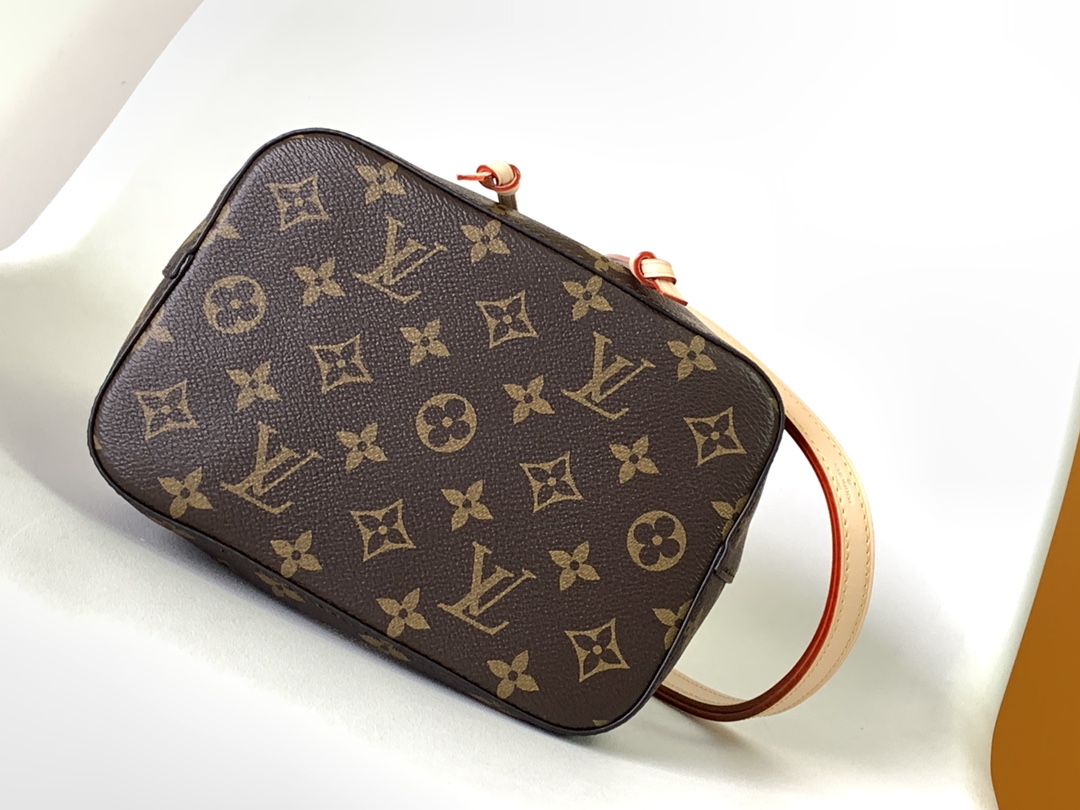 LOUIS VUITTON NEONOE BB M46581