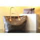 Louis Vuitton MM M40156 Monogram Neverfull Leather Bag