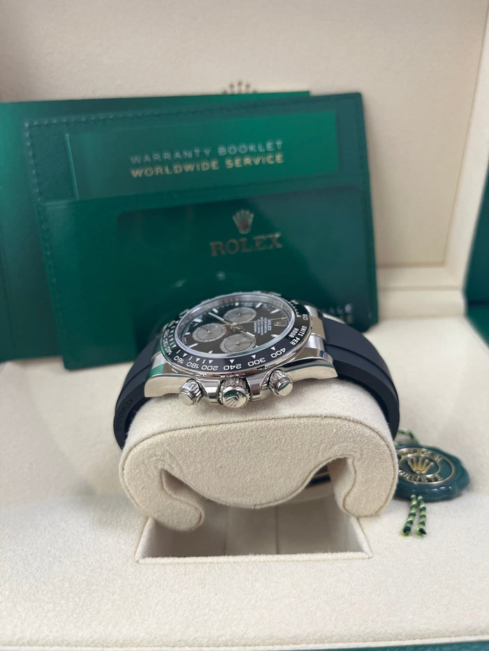 2024 New Rolex Cosmograph Daytona Oyster, 40 mm, White Gold m126519ln-0002