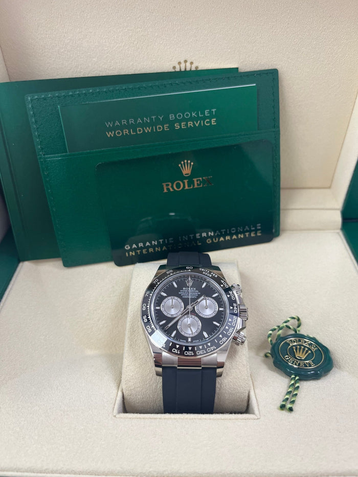 2024 New Rolex Cosmograph Daytona Oyster, 40 mm, White Gold m126519ln-0002