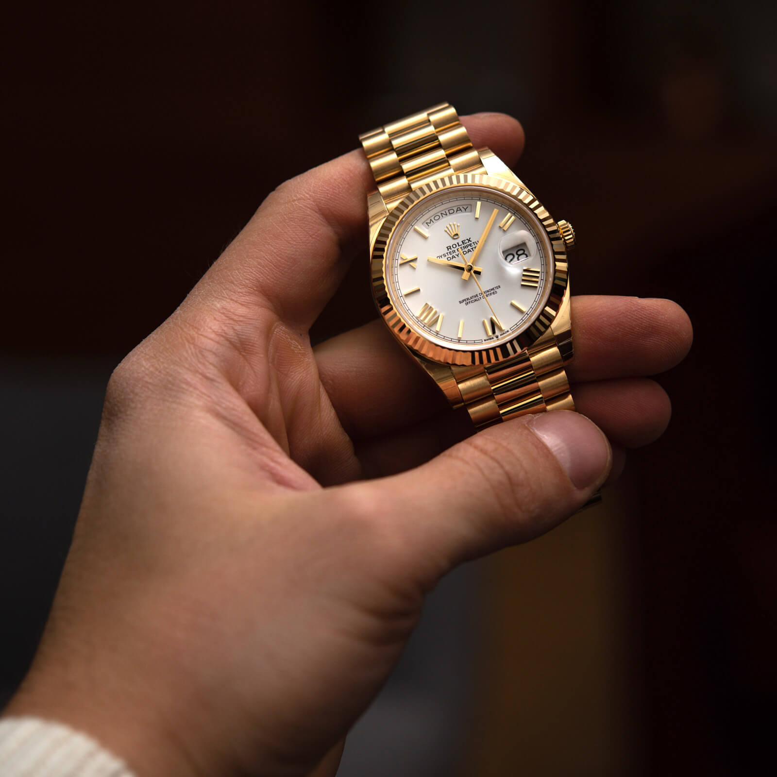 ROLEX 228238 DAY-DATE 40MM PRESIDENT 18K YELLOW GOLD SILVER ROMAN DIAL