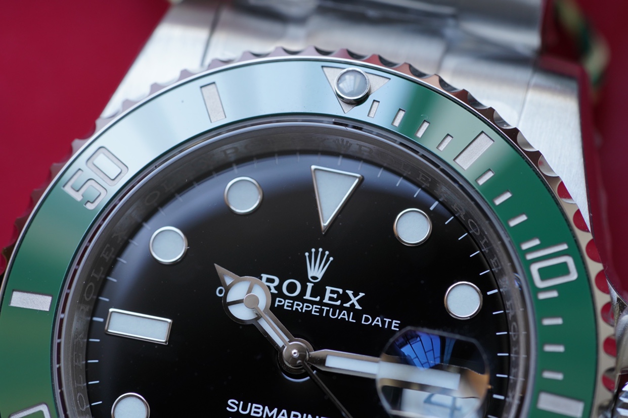 Rolex Perpetual Submariner 116610lv Series Green Black