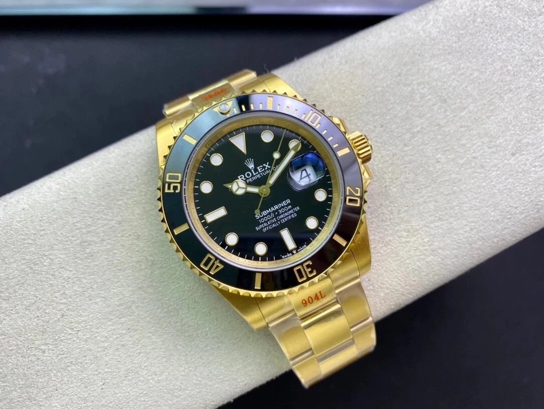 Rolex Perpetual Submariner m126618ln Series Black Gold